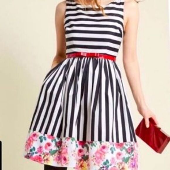 ModCloth Striped Fit and Flair Dress. Size L. - Picture 1 of 11